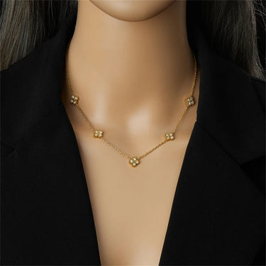 Zircon Cylinder 4-Leaf Flower Necklace
